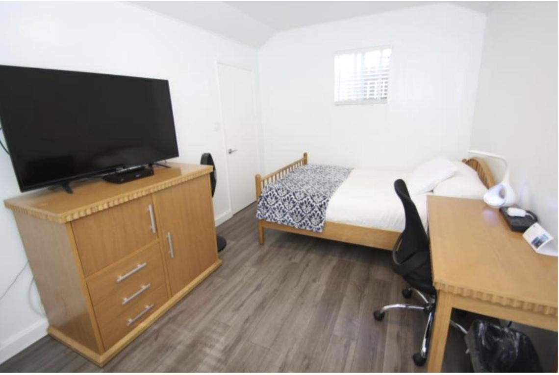 Harrison Spa Motel Harrison Hot Springs Bagian luar foto