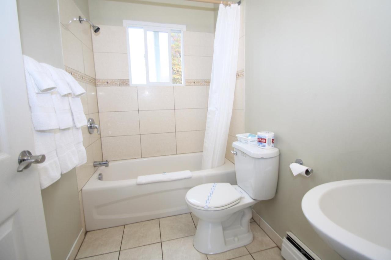 Harrison Spa Motel Harrison Hot Springs Bagian luar foto