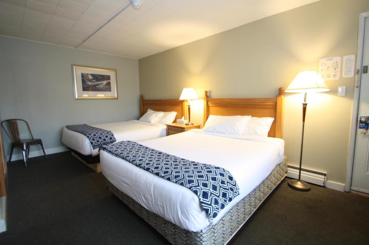 Harrison Spa Motel Harrison Hot Springs Bagian luar foto