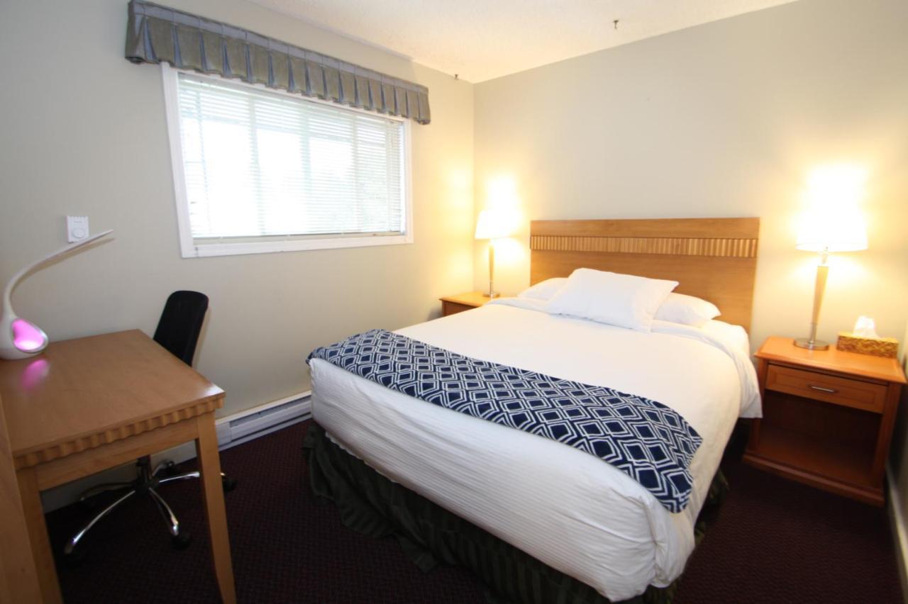 Harrison Spa Motel Harrison Hot Springs Bagian luar foto