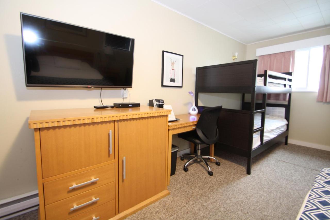 Harrison Spa Motel Harrison Hot Springs Bagian luar foto